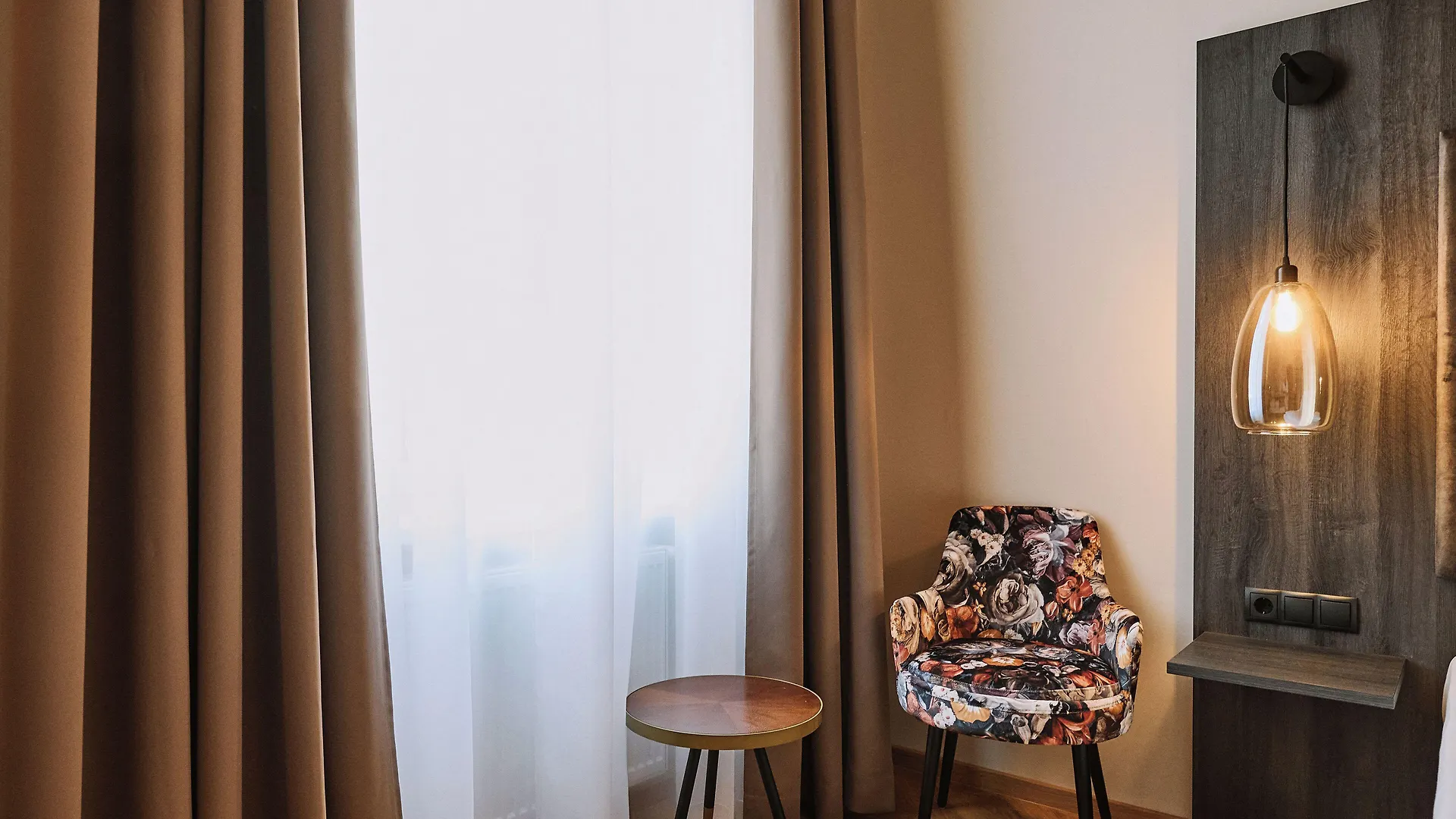 **** Hotell Urban Rooms Rathaus - Self Check-In Wien Österrike