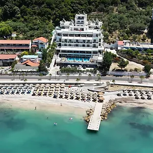 Picasso 4*, Radhimë Albania