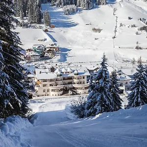 Отель Schlosshof Ишгль