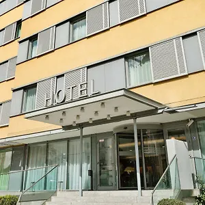 Hotel Courtyard By Marriott Schoenbrunn, Viena