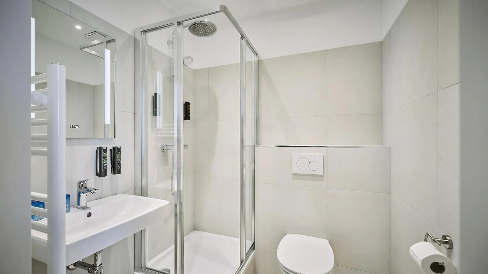 Urban Rooms Rathaus - Self Check-In Viyana