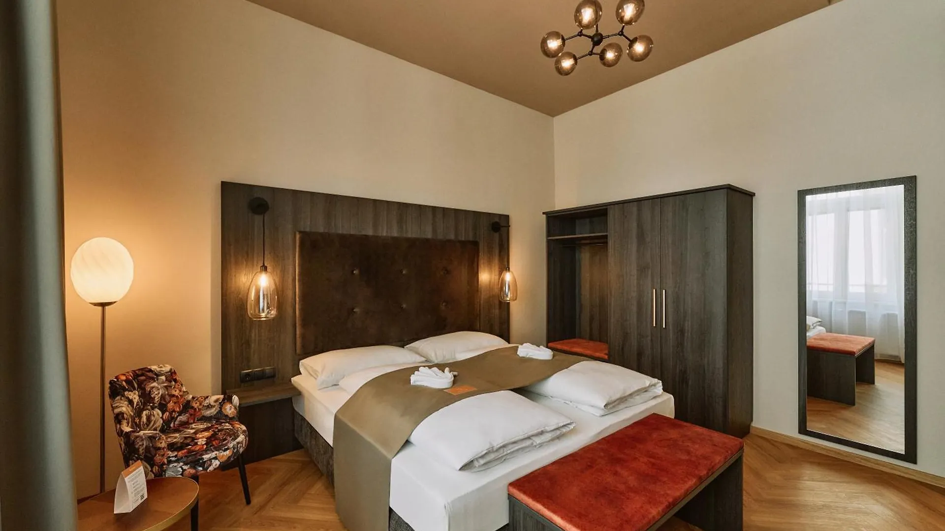 Urban Rooms Rathaus - Self Check-In Viyana