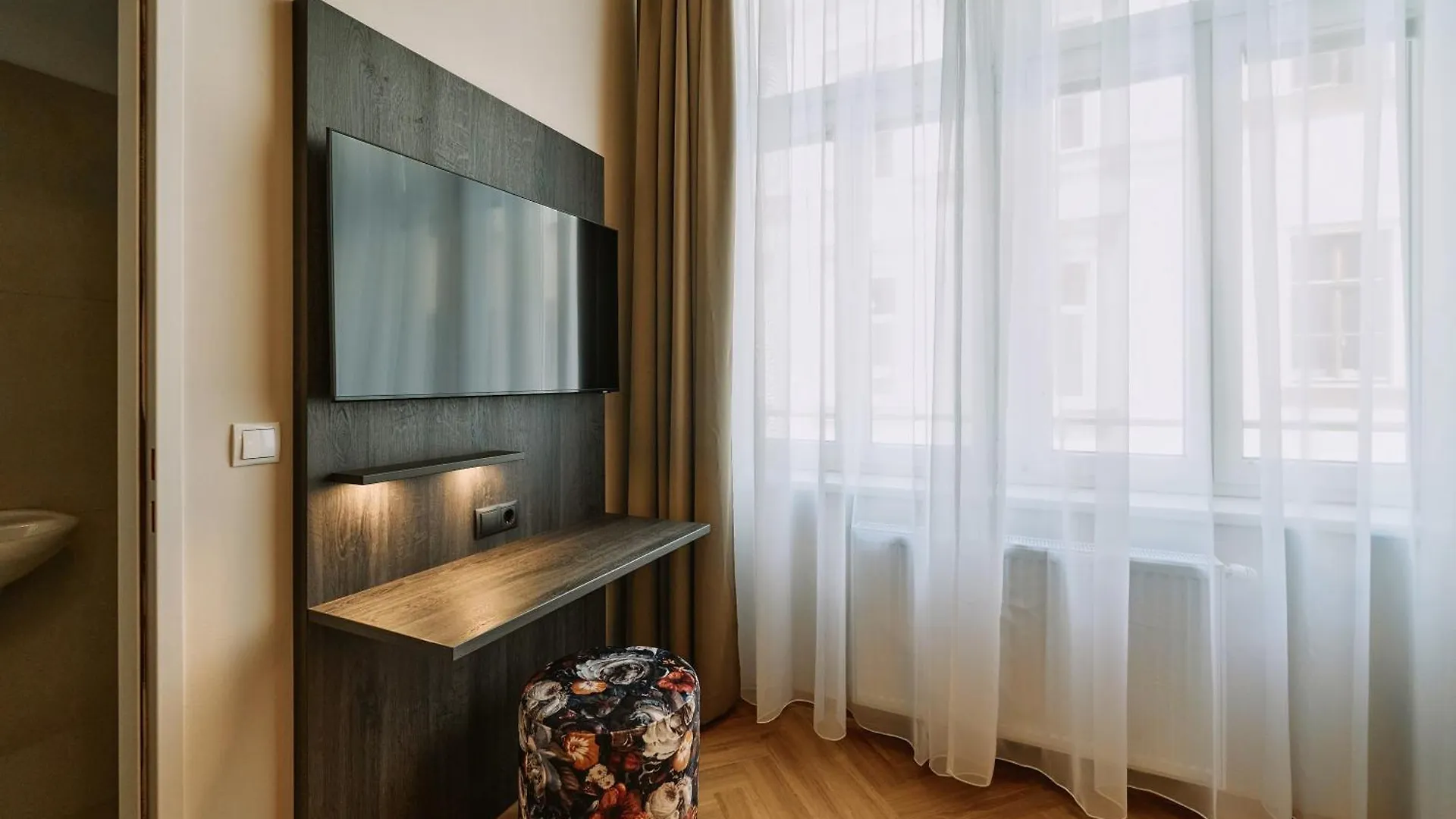 **** Otel Urban Rooms Rathaus - Self Check-In Viyana Avusturya