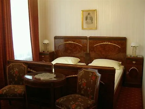 Urban Rooms Rathaus - Self Check-In Viyana